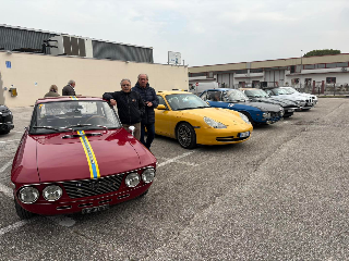 Ancona – Auto storiche al centro Papa Giovanni XXIII per una Befana nel segno della solidarietà